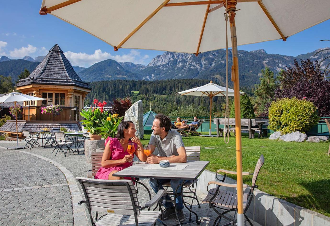 Hotel Herrschaftstaverne Haus im Ennstal Exteriör bild